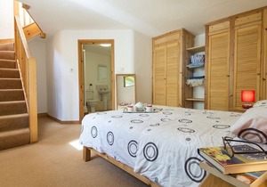 Cudden View - Character and Spacious Cottage. Private Garden. Panoramic Sea View