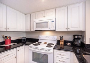 Cute, cozy 2 bedroom oceanfront condo with free WiFi, a great ocean view, and awesome amenities including indoor/outdoor pools and a game room located uptown!