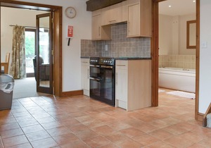 Dairy Cottage - UKC3735