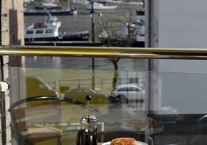 Dartside 2 - Two Bedroom Apartment, Sleeps 4