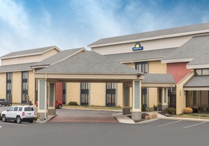 Days Inn by Wyndham Indianapolis Northeast