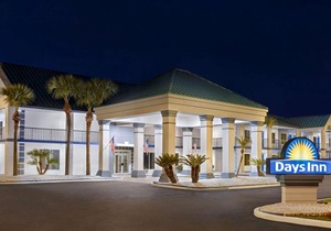 Days Inn by Wyndham Kingsland GA