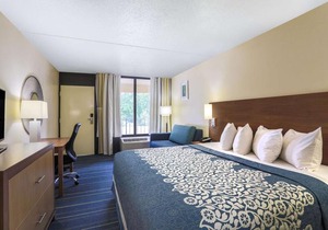 Days Inn by Wyndham Newark Wilmington