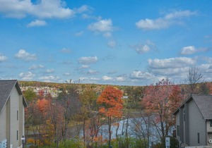 Deep Creek Village 20: Spacious Townhome Across from Wisp Resort