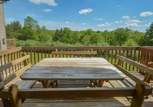 Delightful 3 Bedroom Ski in/ Ski Out townhome!