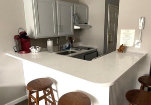 Deluxe Ski On Off 1BR Suite Sleeps 4 on Jiminy Mtn