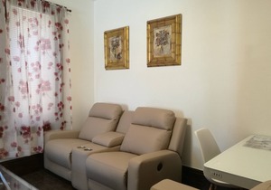 Deluxe Suite in Stratford Ambassador Guest Room