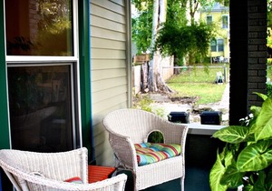 Derby Rental in the Highlands; 1.5 blocks from shops, bars, restaurants