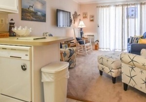 Direct Ocean Front just Steps from the beach in North Ocean City! Full Kitchen w/Dishwasher, Wifi
