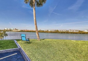 Direct Waterfront Retreat- Fishermen's and Kayaker's Dream + Dog Friendly!