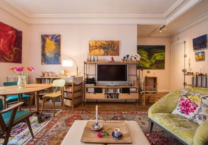Discover Central Paris from an Artsy Private Apartment at Invalides Eiffel Tower