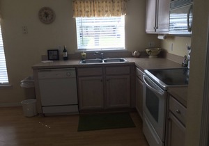 Disney Area Vacation Home with south facing salt water Pool, 15 mins. to Disney