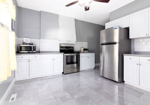 Double House Rental – 11BR Perfect for Big Groups