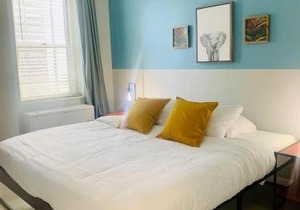 Downtown Condo! Private Balcony! PT10F