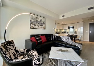 Downtown Luxury Condo in Tallest Tower in 34 floor