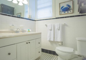 Drayton Place Unit 3 by Lucky Savannah