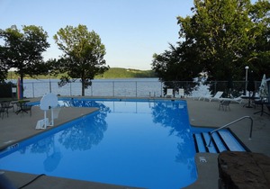 Dreamcatcher-Lake View-Screened in Deck-Close to Marina!