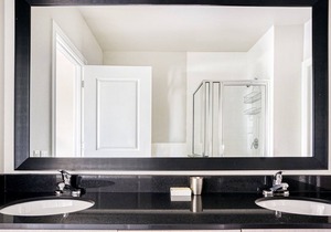 Dreamy East Austin 2BR w/ Gym, W/D, Pool, walk to downtown, by Blueground