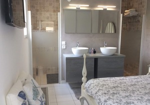 *** Dreamy Stay *** Luxury Villa by the sea, heated pool, perfect location