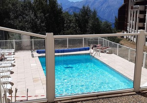 Duplex 2BR Ski-In/Out, Pool & Sauna Access, Sleeps 6, Close to Shops - Alpe d'Huez