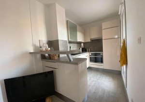 Duplex Bord de Mer avec Terrasse et Parking Privé à Cavalière, Le Lavandou - FR-1-308-137