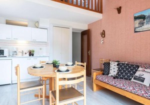 Duplex T3 calme à St Lary pour 6 pers. avec parking - FR-1-296-188