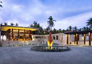 Duplex Villa with Private Pool and Beach Access 3