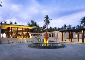 Duplex Villa with Private Pool and Beach Access 9