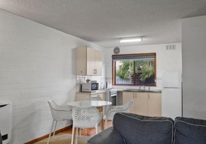 Eastern Beach Unit 2