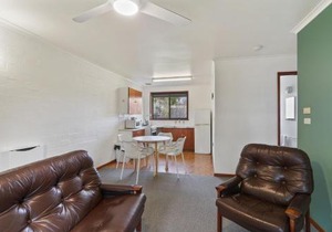 Eastern Beach Unit 4