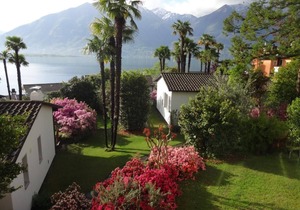 Eco-house B swimming pool garden splendid lake view
