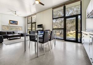 Ecocrackenback 14 'Sustainable chalet close to the slopes.'