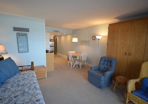 Edgewater House - Ocean Front Units With Spectacular Views!