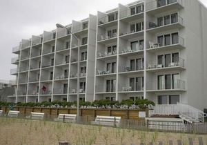 Edgewater House - Ocean Front Units With Spectacular Views!