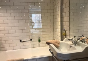 Ei8ht Brighton Apartments