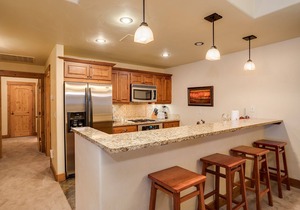 EL5110 | Private Hot Tub | 4 Pools | Winter Shuttle | Close to Skiing