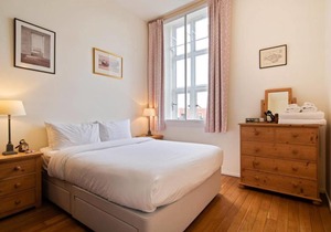 Elegant 1-Bed apt in Period Building near Oval