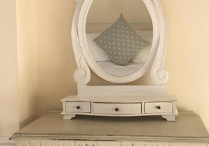 Elegant 1 bed flat in Clifton Down with parking