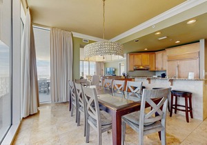 Elegant, Gulf-Front Condo w/Large Balcony, Beach Access & Shared Pool/Gym