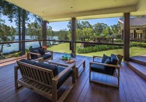 EMERALD BEACH LAKE FRONT ESTATE