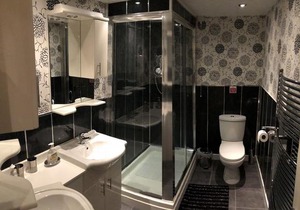 Empress Select Holiday Flats