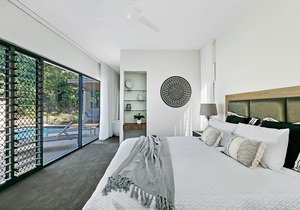 ESPRIT 10 LUXURY RETREAT