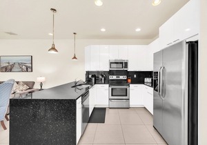 EV 1447 - 3 Bed, 3 Bath Townhome with Screened-In Private Pool and Access Resort