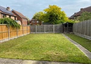 Exclusive Homely Cambridge 4 bed house with free parking, big garden and sleeps 10