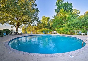 Expansive Cabin with Kentucky Lake Access!