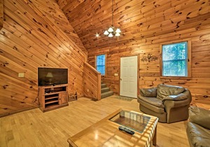 Expansive Cabin with Kentucky Lake Access!
