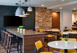 Fairfield Inn & Suites by Marriott Albany Airport