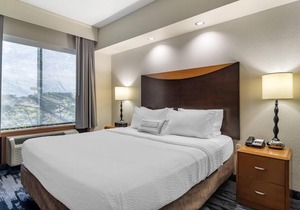 Fairfield Inn & Suites Commerce