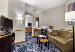 Fairfield Inn & Suites Commerce