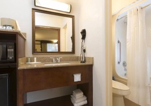 Family and Friends Vacation! 2 Spacious Units, Near Air Force Fun, Pools, Shuttle
